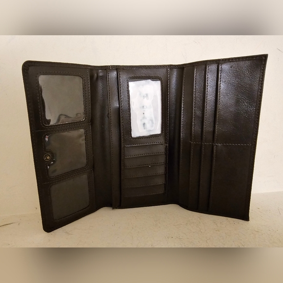 Franco Sarto leopard print wallet - Picture 2 of 14